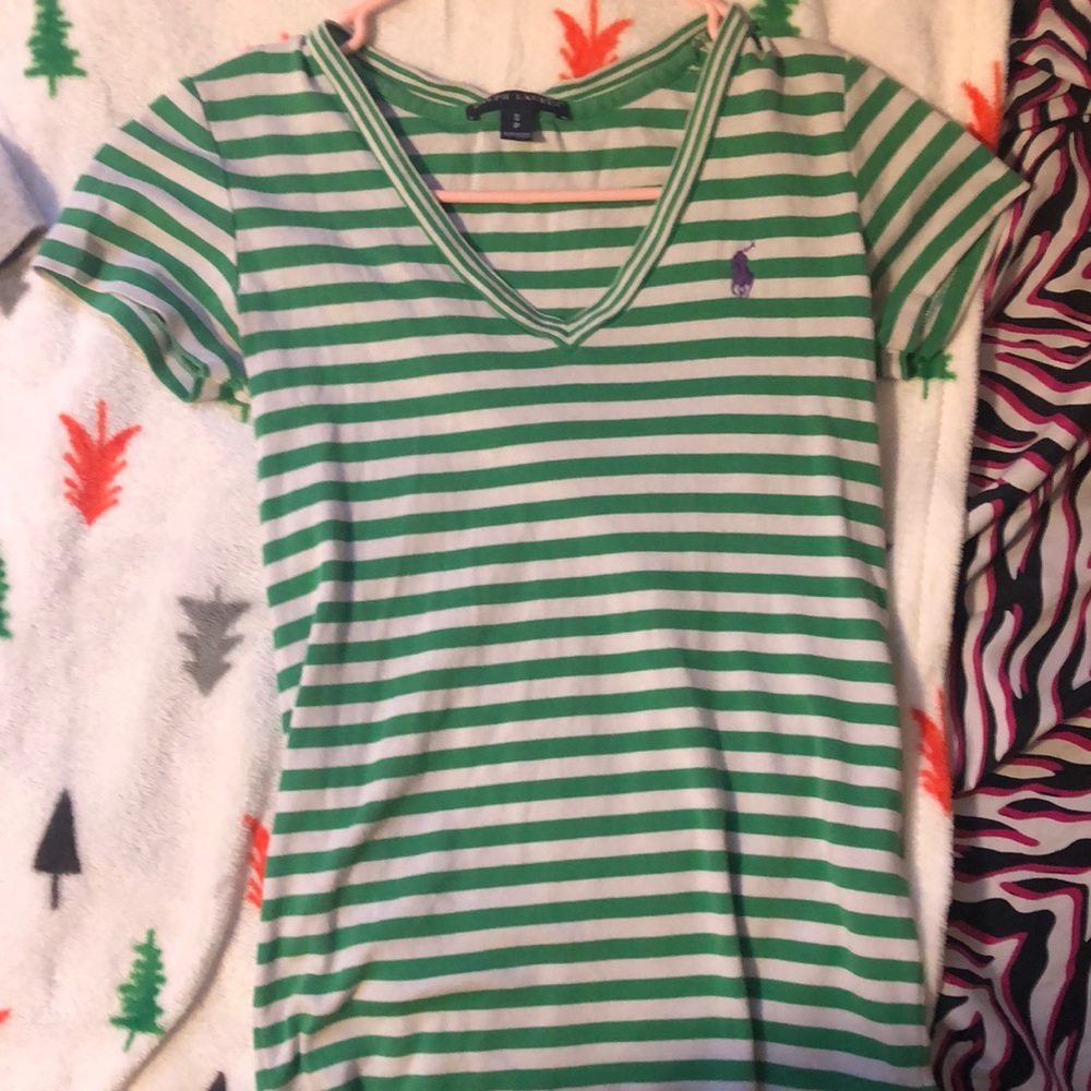 This shirt was worn like 4 times no stains